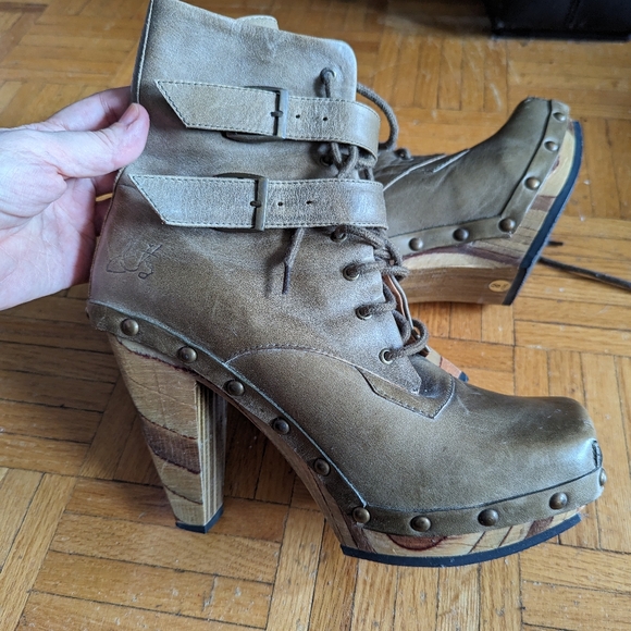 Fluevog Faith Conviction Boots - Olive Green - Picture 1 of 5